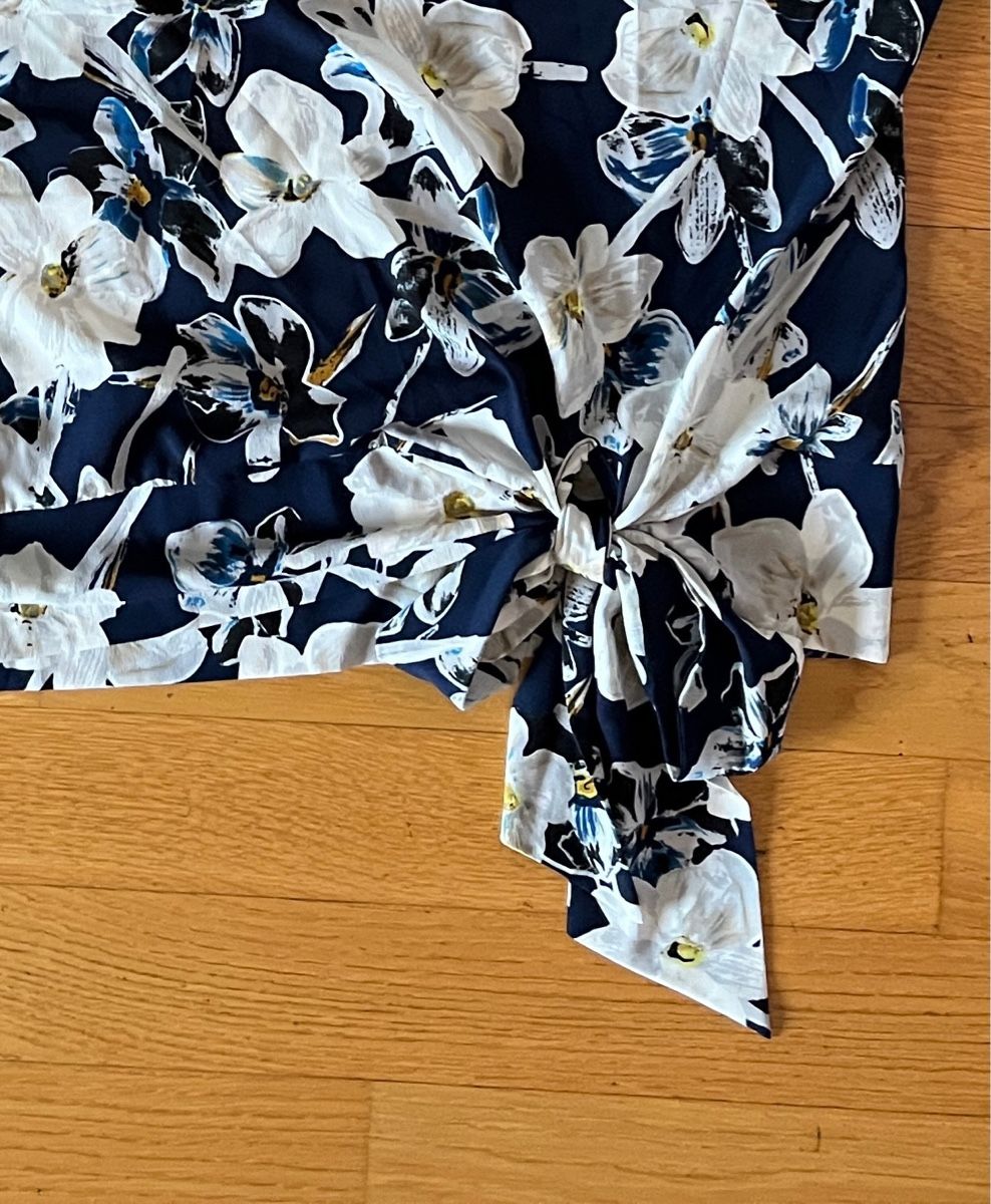 Camicette: Bluse in lockerer Form mit Schleife G.48 – Nuovo (secondo la descrizione) da Oberwil BL venduto da DANA_FOX 3