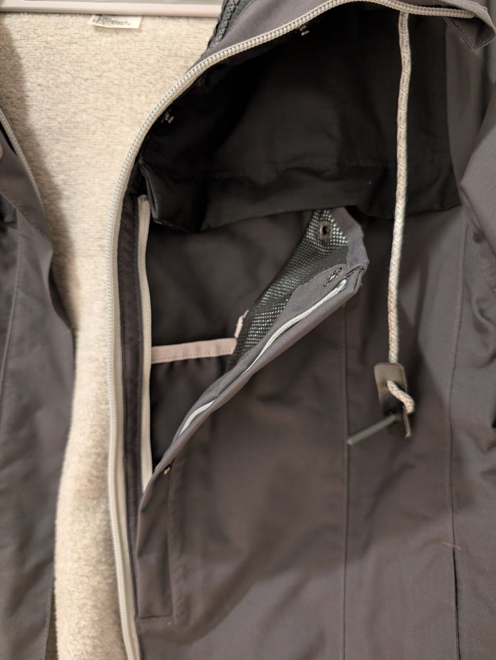 Decathlon Giacche: Decathlon Forclaz Jacke EU L – Usato da Schönenwerd venduto da sal_75dx 2