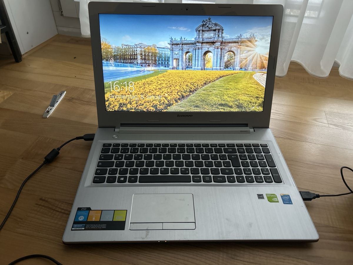 Lenovo Notebooks: Lenovo Z50 – Gebraucht aus Winterthur von van_s7v8 1