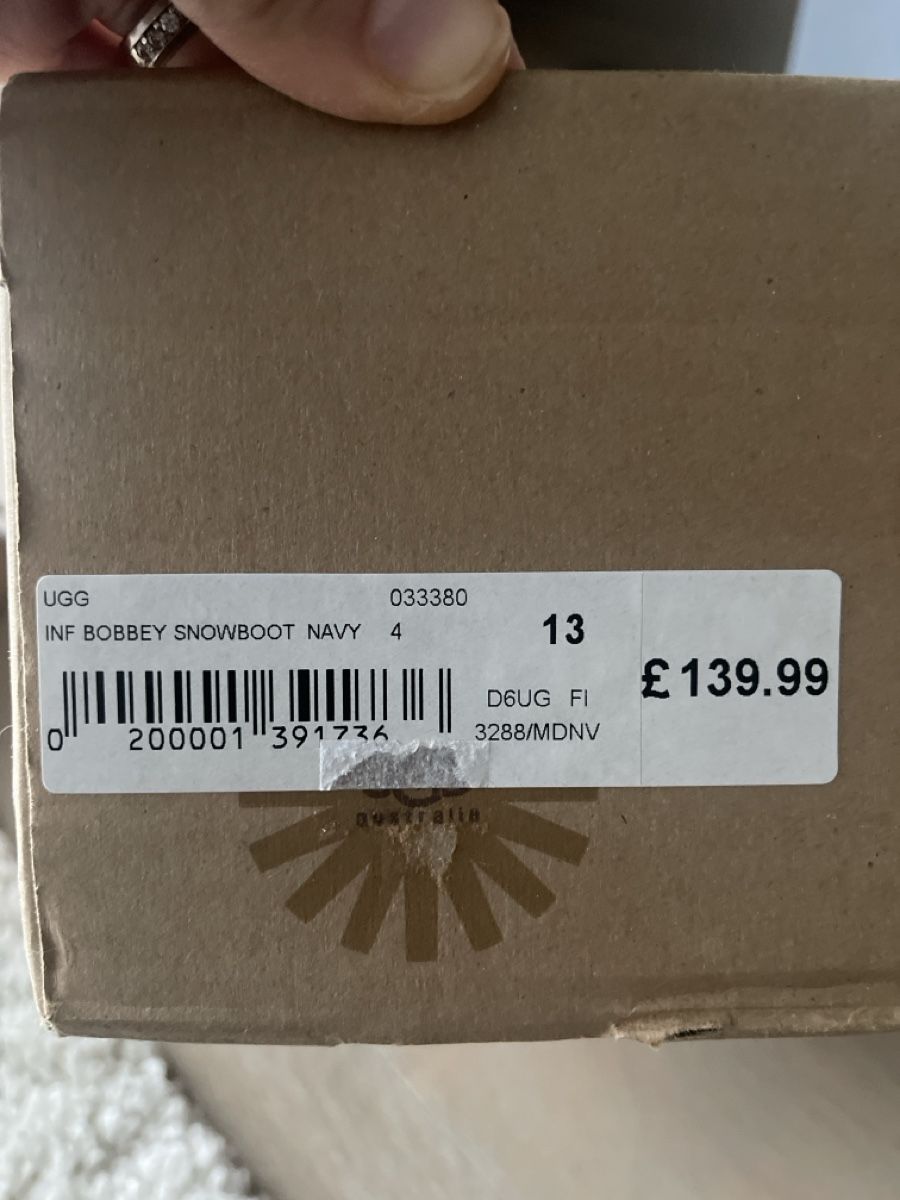 Ugg Schuhe für Jungen: UGG wasserfeste Winterboots Bobbey Gr. 31 Navy – Gebraucht aus Meilen von Golfer04 9