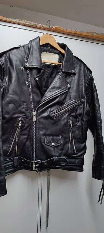 Giacche: Motorrad-Lederjacke – Usato da Oberried Brienz venduto da kurs57 3
