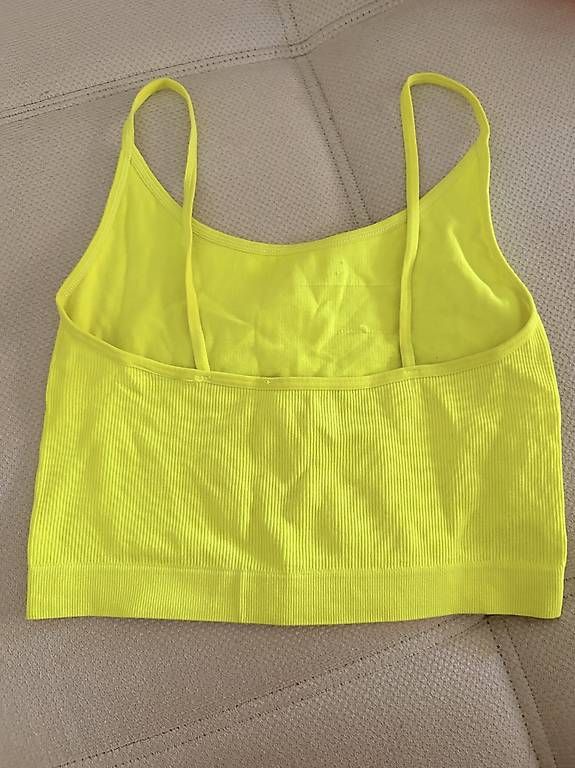 Top:  Neon Crop Top / Seamless Top  – Usato da Kriens venduto da dajaxoxo 1
