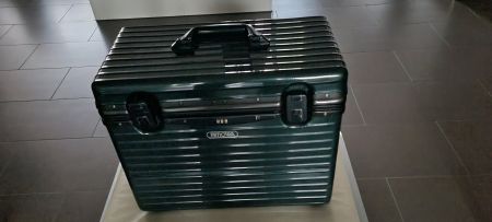 RIMOWA PILOT Koffer dunkelgrün guter Zustand