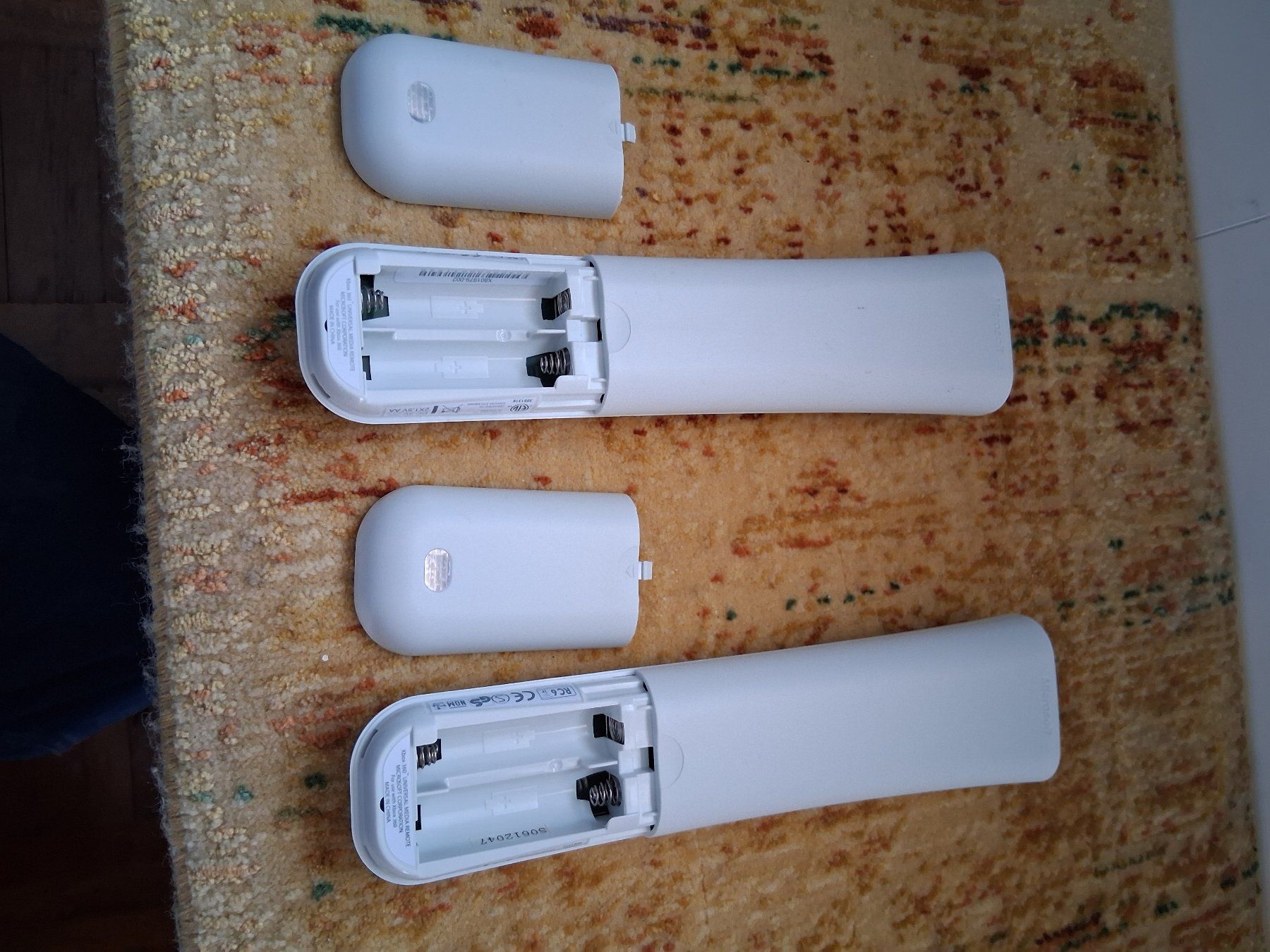 Microsoft Telecomandi: 2x Télécommandes pour Xbos 360 – Usato da Aigle venduto da Marcagapit 2