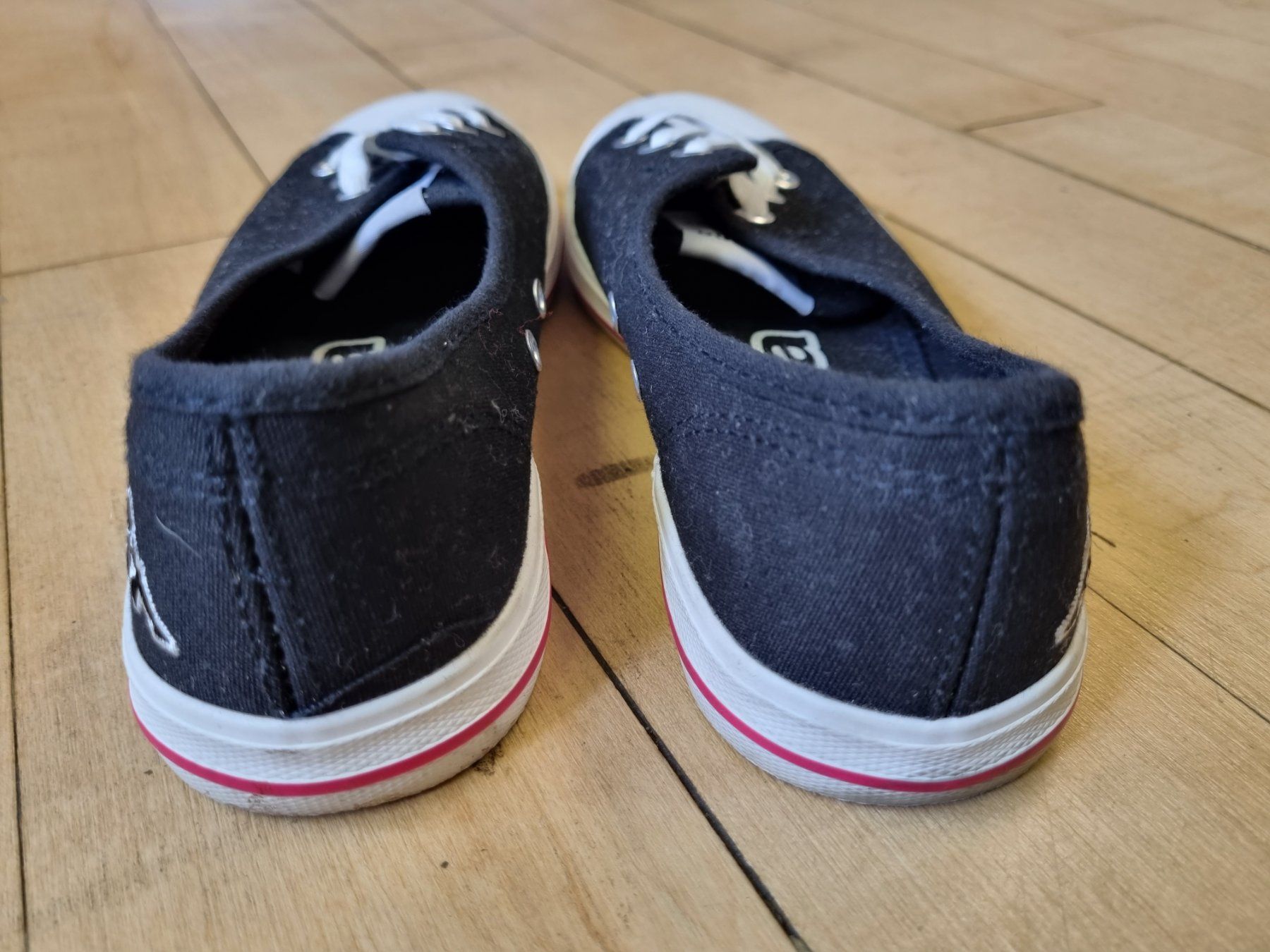Kappa Scarpe da donna: Kappa Schuhe Grösse 37 – Usato da Schönenwerd venduto da Chez_Mimi 1