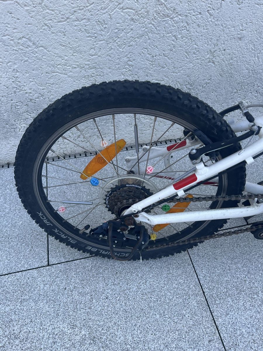 Specialized Biciclette: Specialized Hotrock 20 Kinderfahrrad Velo Weiss – Usato da Küsnacht ZH venduto da dps_mc9z 4