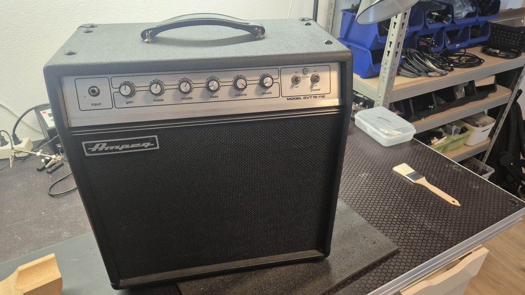 Ampeg Amplificateurs: Ampeg gvt15-112 – D'occasion à Vuisternens-Ogoz par Lucas1985