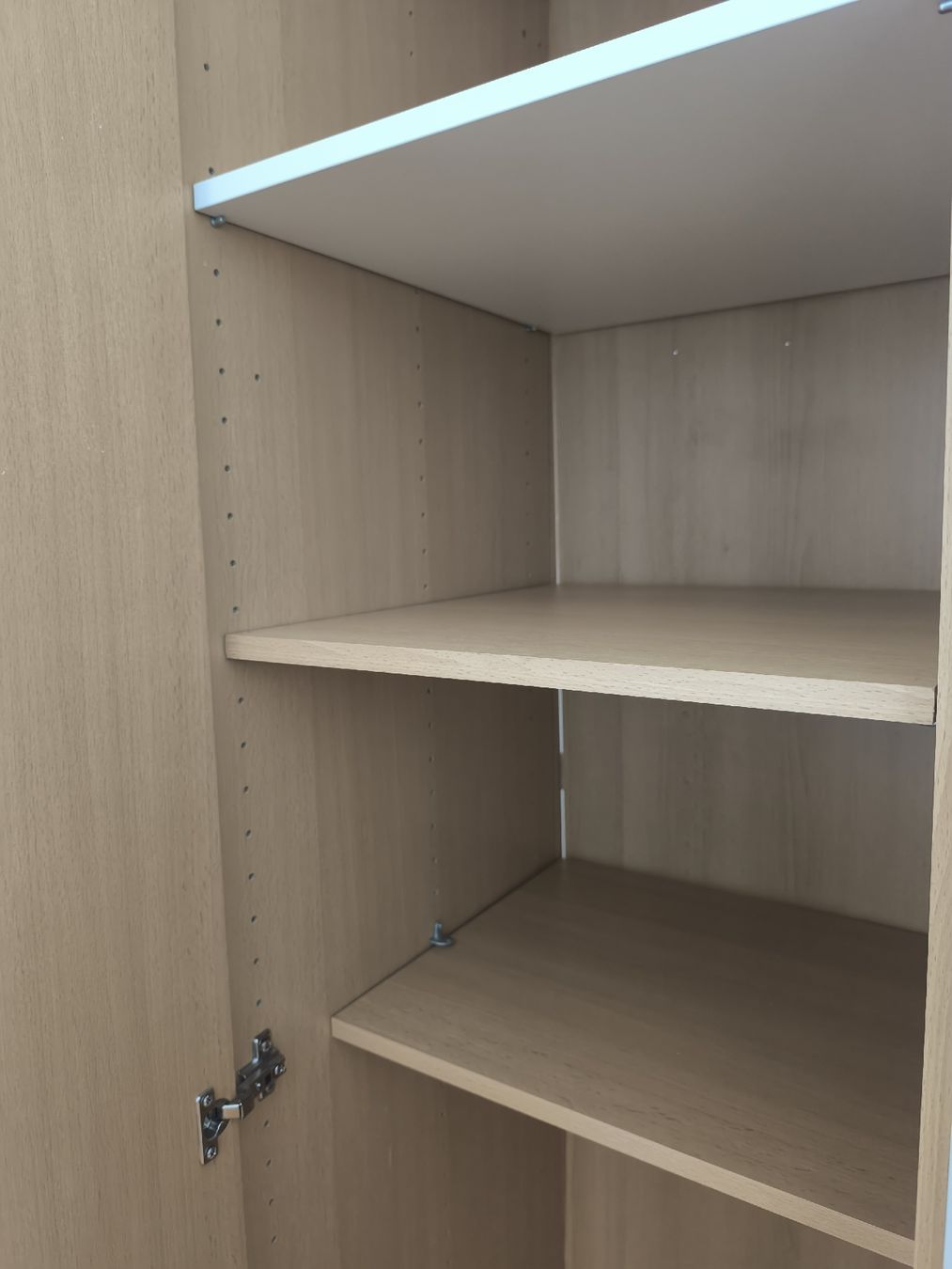 Armoires: Kleiderschrank – D'occasion à Luzern par sch_52p7 4