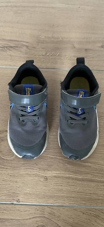 Damenschuhe: Sneakers  – Gebraucht aus Basel von Frani010 1