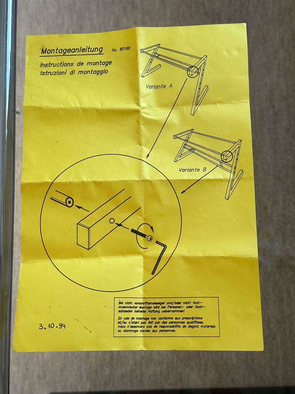 Scrivanie: Designer Bürotisch mit Glasplatte – Usato da Bonstetten venduto da TripTrapp 2