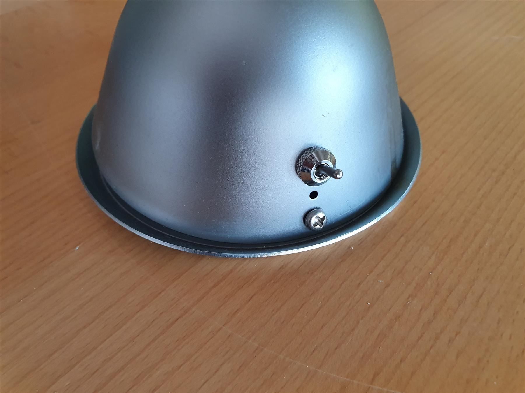 Lampade: IKEA Wandlampe Silber mit Wippschalter – Usato da Sempach Station venduto da SwissRolli 2