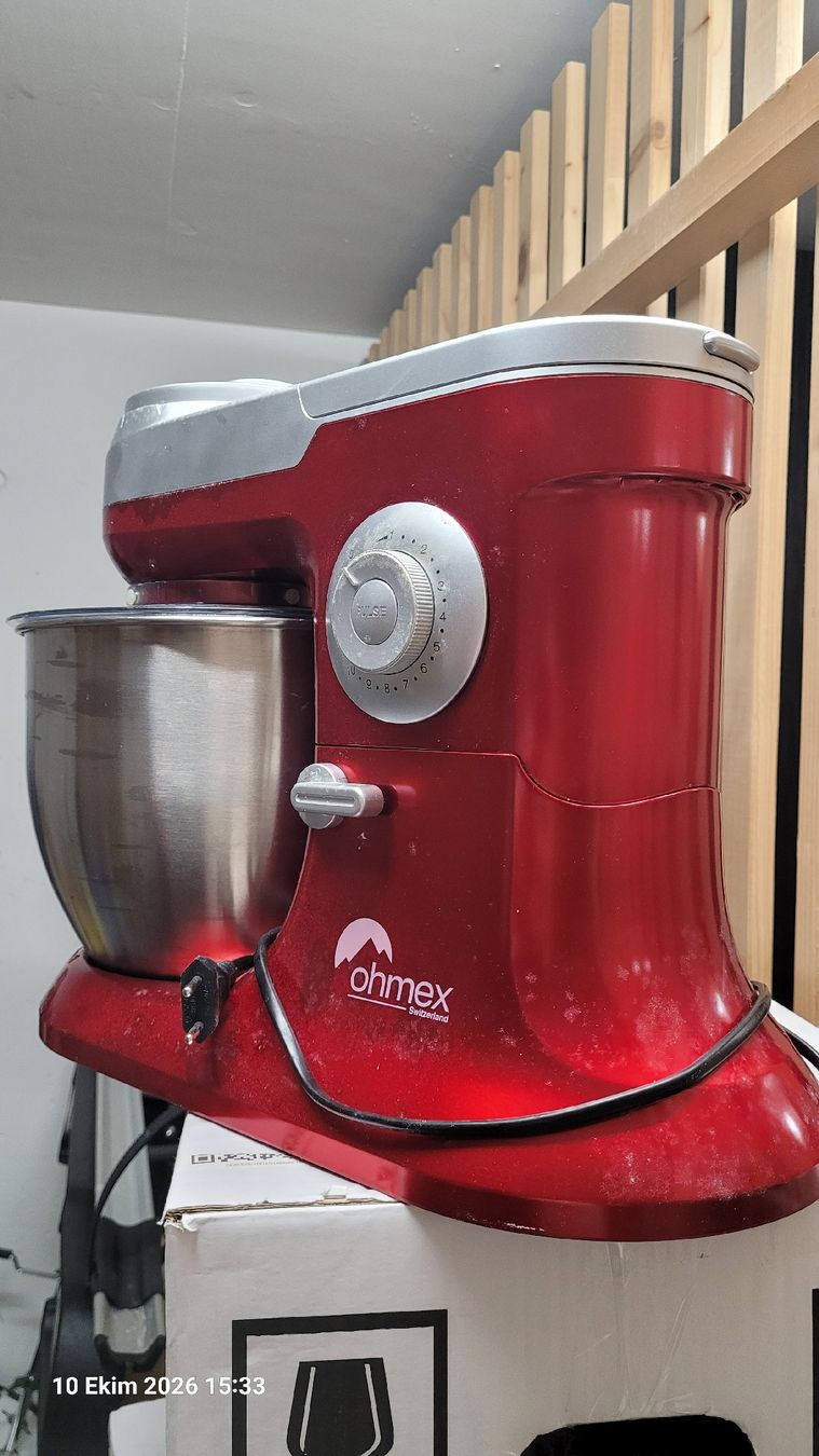 Ohmex Küchengeräte: Ohmex SMX-6100 Kitchen Machine Red with Attachments – Gebraucht aus Zürich von kka_x7bl 2