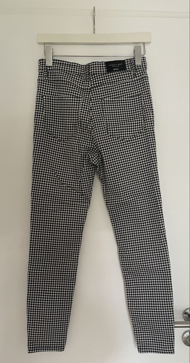Stradivarius Pantalons: Hose von Stradivarius – D'occasion à Horw par Spi8992 1