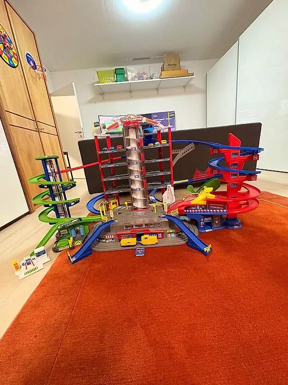 Giocattoli: Majorette Super City Garage – Usato da Schaffhausen venduto da boni66