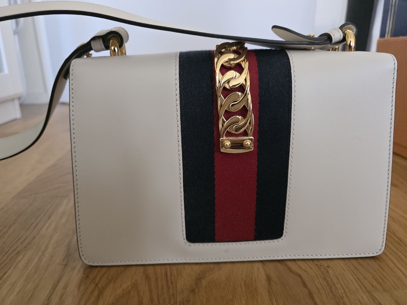 Gucci Borse da donna: Gucci Sylvie Crossbody Tasche – Nuovo (secondo la descrizione) da Biel/Bienne venduto da FaLy99 1