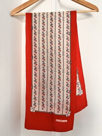 Seidentuch Celine Paris rot mit Blumenmuster Zustand gut