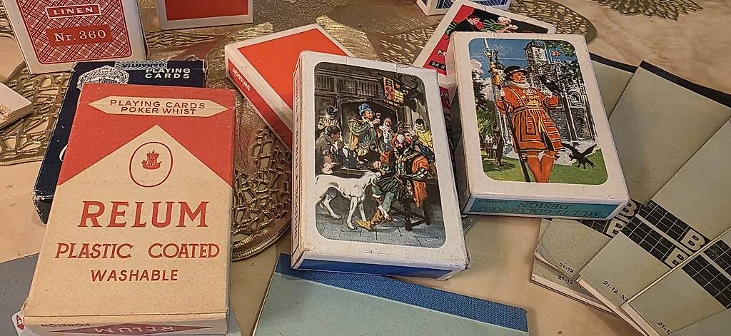 Giochi: Grosses Spielkarten Set, antik, selten – Usato da Kaufdorf venduto da Nati-Nati 4
