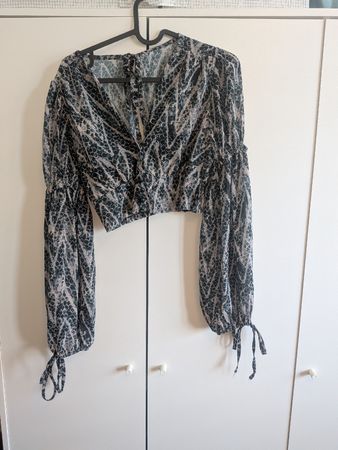 Long Sleeve Crop Top -  Size S