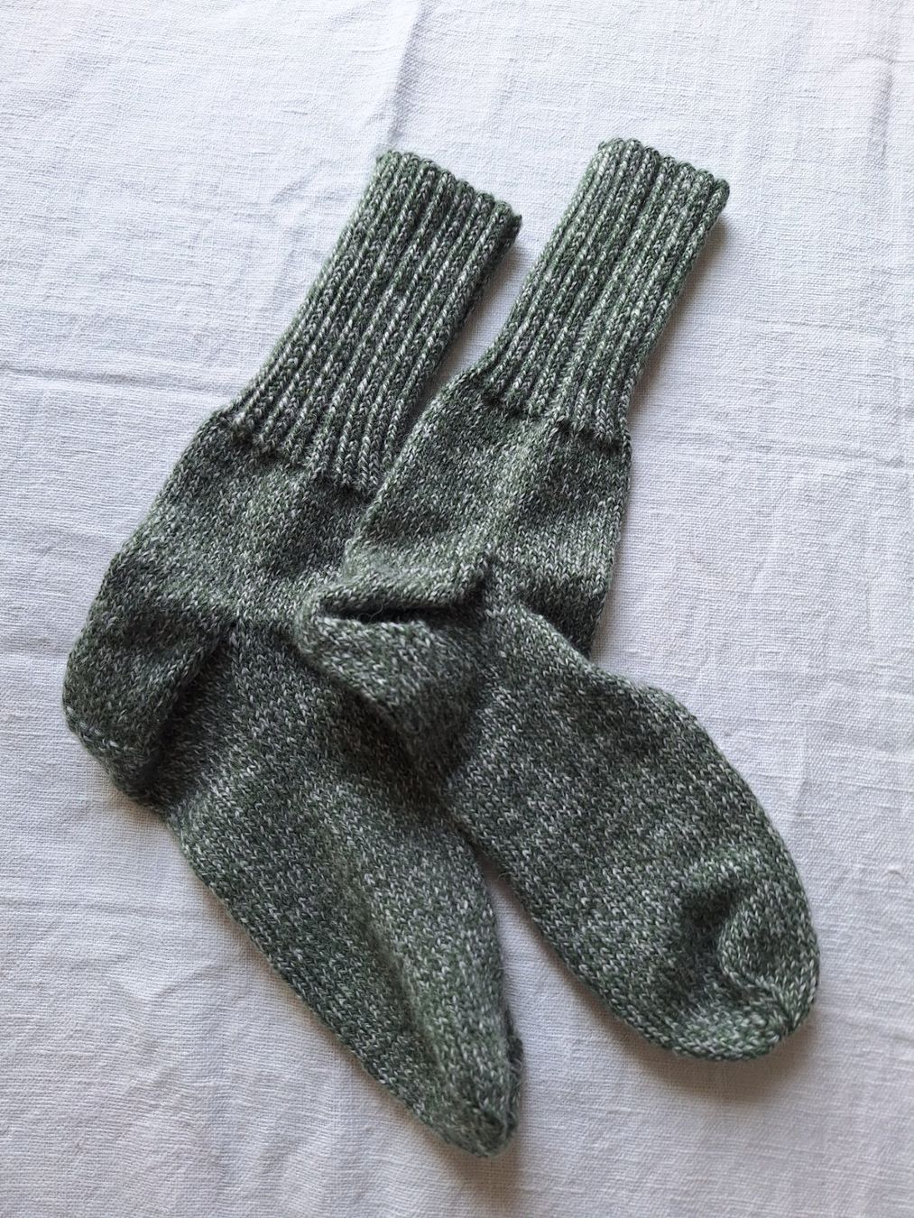 Calze: Socken handgestrickt – Usato da Seewen SZ venduto da herbstnebel