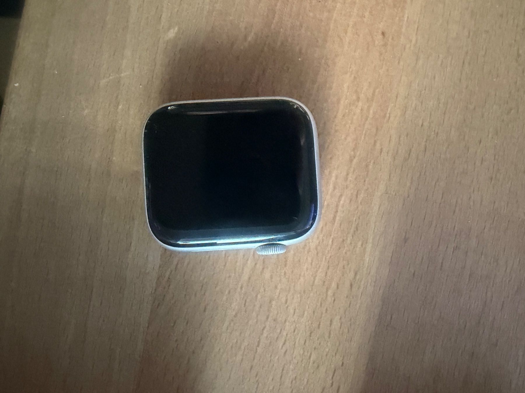 Apple Smartwatch: Apple Watch "Nike" Series 4 44mm – Usato da Dänikon ZH venduto da Herzdo 2