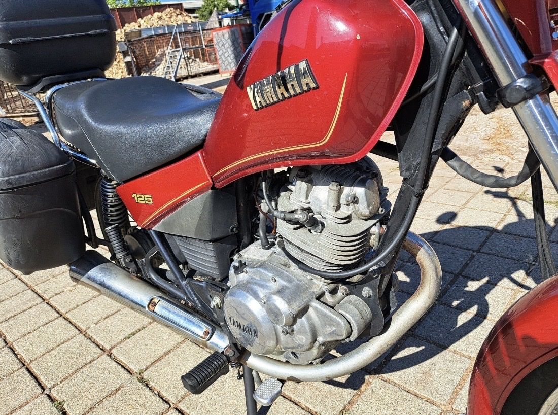 Route: Yamaha 125 SR – D'occasion à Péry par Easyrevente 7