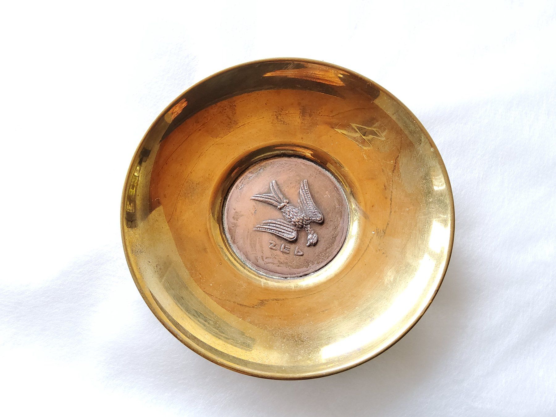 Piatti di portata: Vide-poche vintage avec médaillon central en argent 925 – Usato da Malleray venduto da Broc-Mo 2
