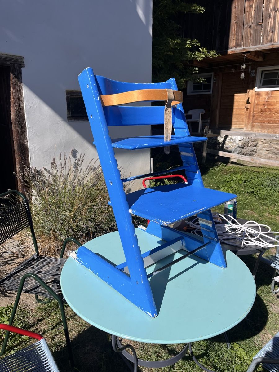 Stokke Hochstühle: Tripp Trapp in blau – Gebraucht aus Cumbel von Langwiesler8