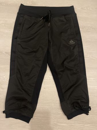 Sporthose Capri von Adidas Gr. XS/34