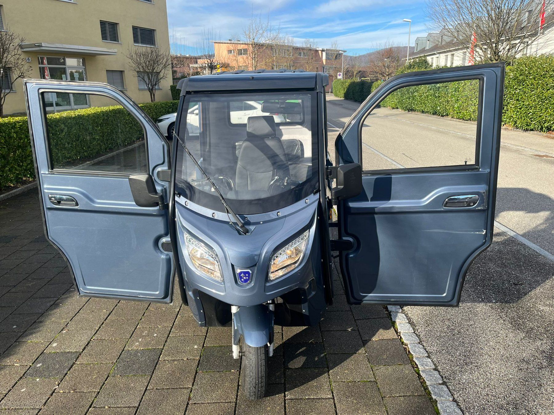 Veicoli elettrici: TukTuk Elektro Occasions Dreirad – Usato da Bünzen venduto da Turbolino5 1