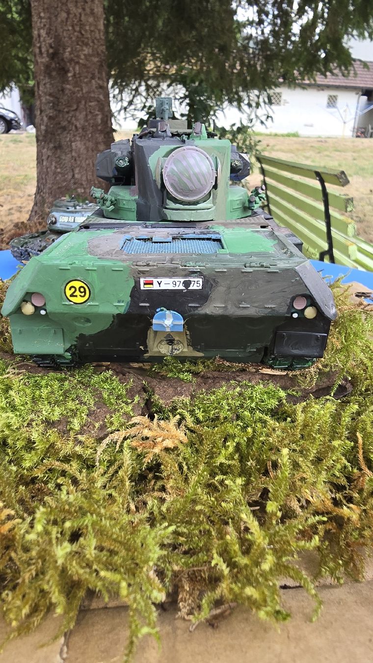 Modellbausätze & Standmodelle: Modellpanzer gebraucht camouflage Tarnung – Gebraucht aus Balsthal von cri_8tqn 2