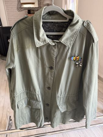 Veste kaki légère taille XXL + broche