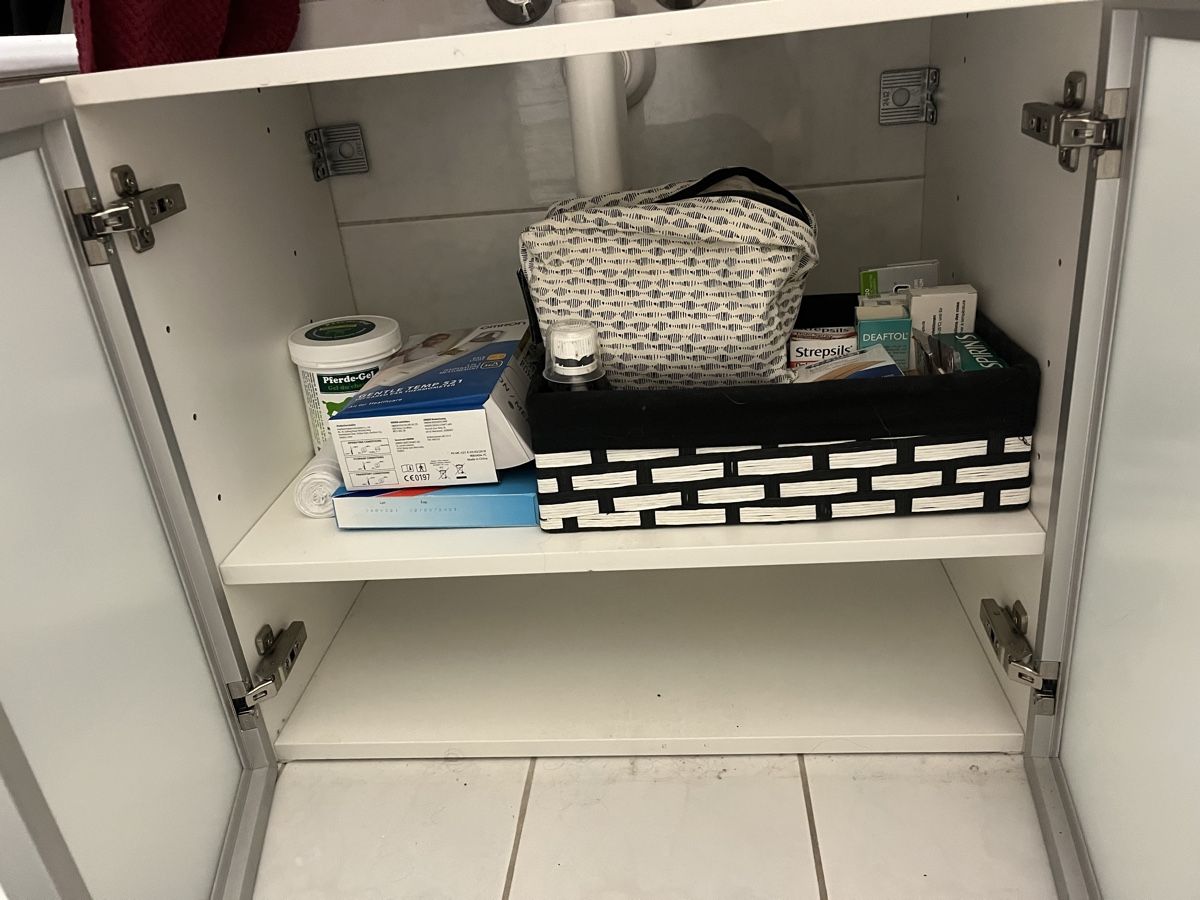Mobili per bagno: Badezimmerschrank – Usato da Oberrohrdorf venduto da Schnurpfelchen 1