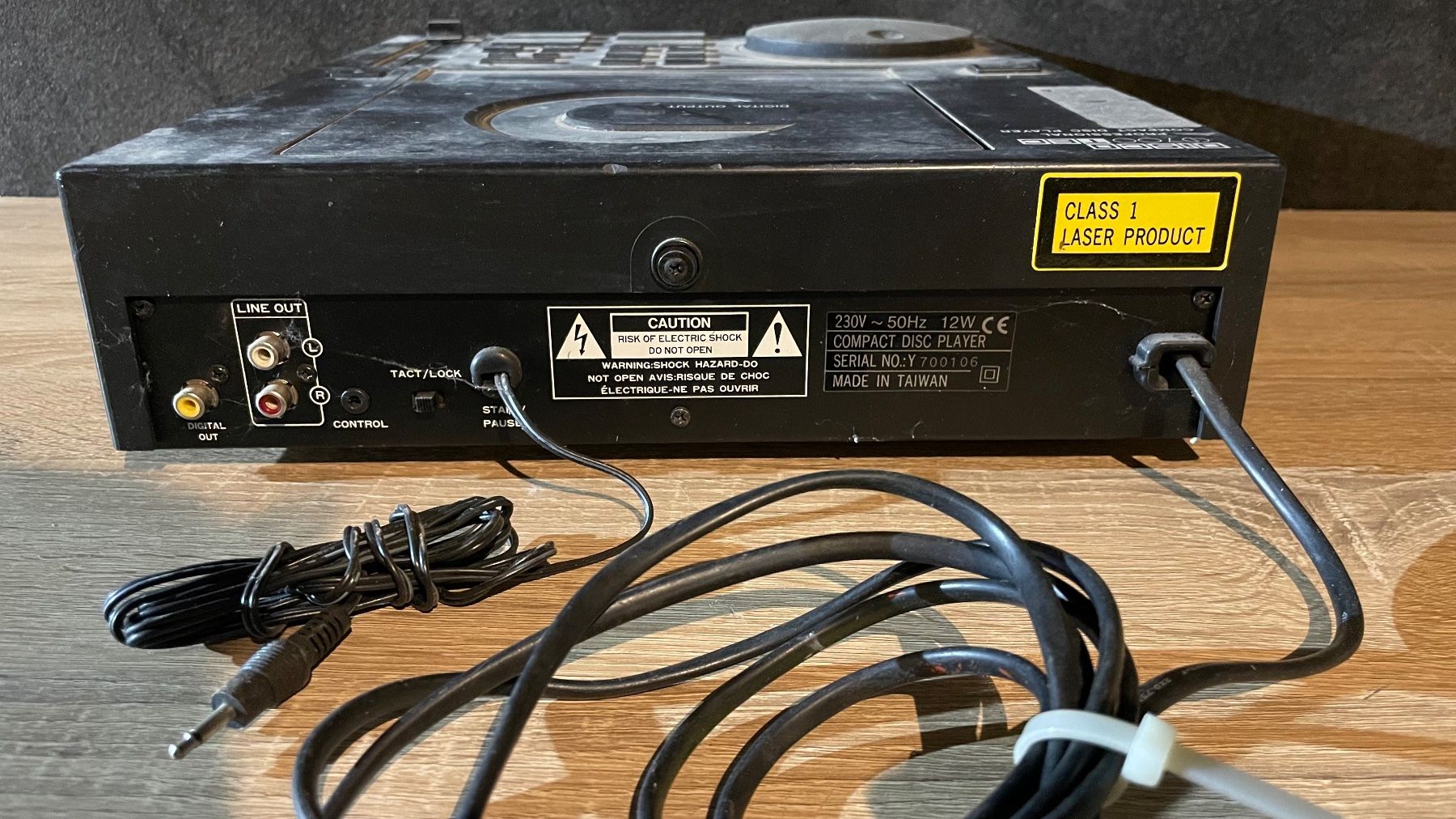 Lecteur multimedia & Streamer: CD Player Disco Tec CD700 – D'occasion à Ehrendingen par Cyrilf99 2
