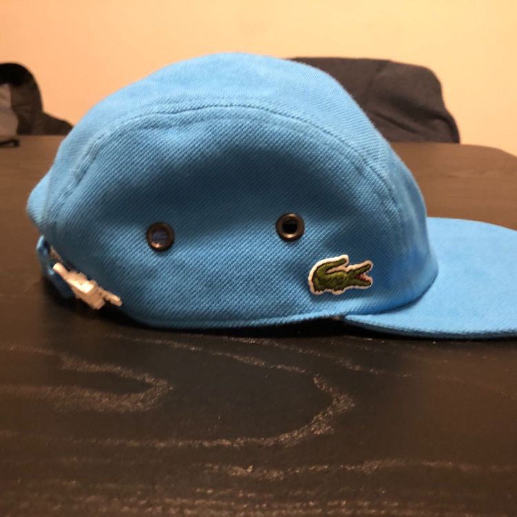 Casquette Girolle unisexe bleue signée Lacoste chez DM'Sports