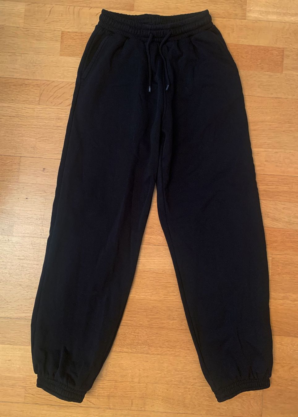 Hosen: Weekday – Gebraucht aus herrliberg von flora8008 1