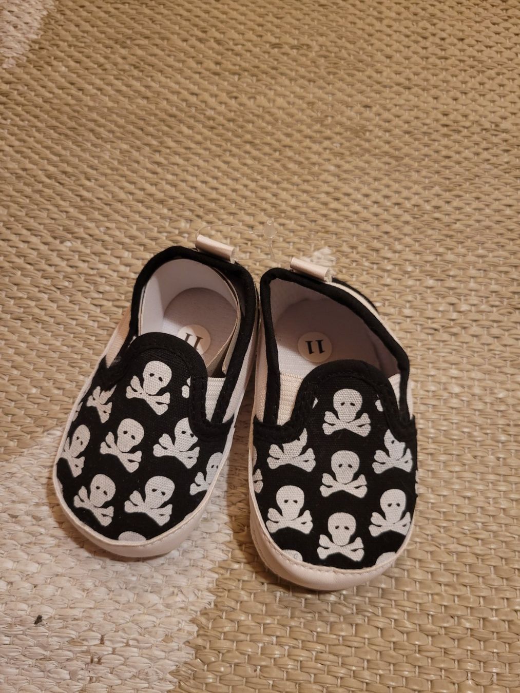 Scarpe per ragazzi: Schuhe – Usato da Inwil venduto da Flower2325