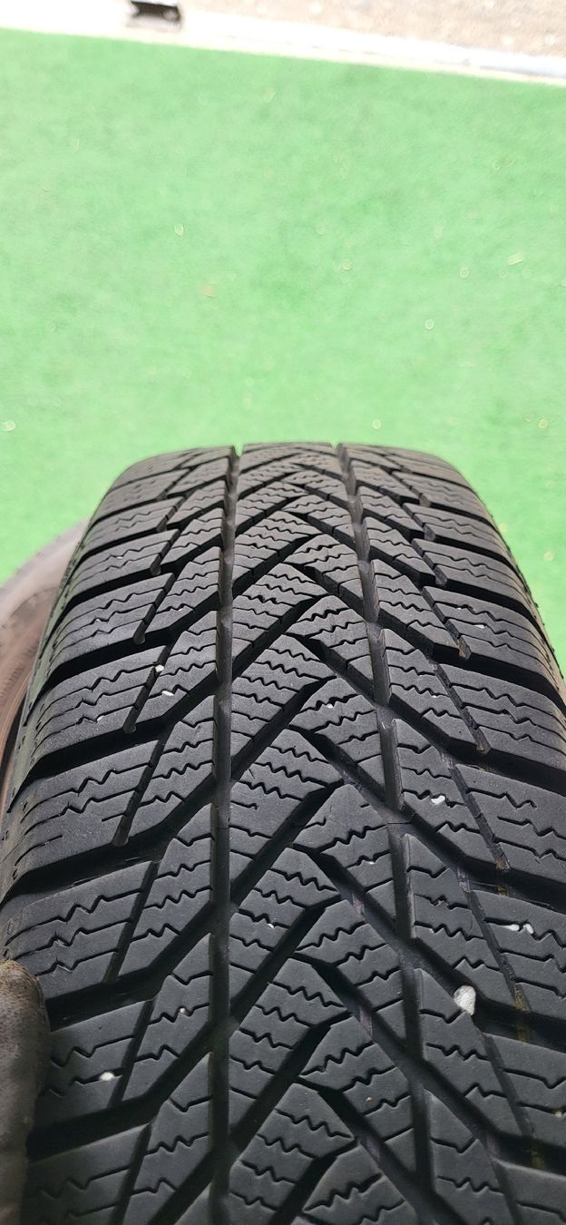 Pneumatici & Ruote complete: 155.65.14 pneus d'hiver  – Usato da Denges venduto da inox--2
