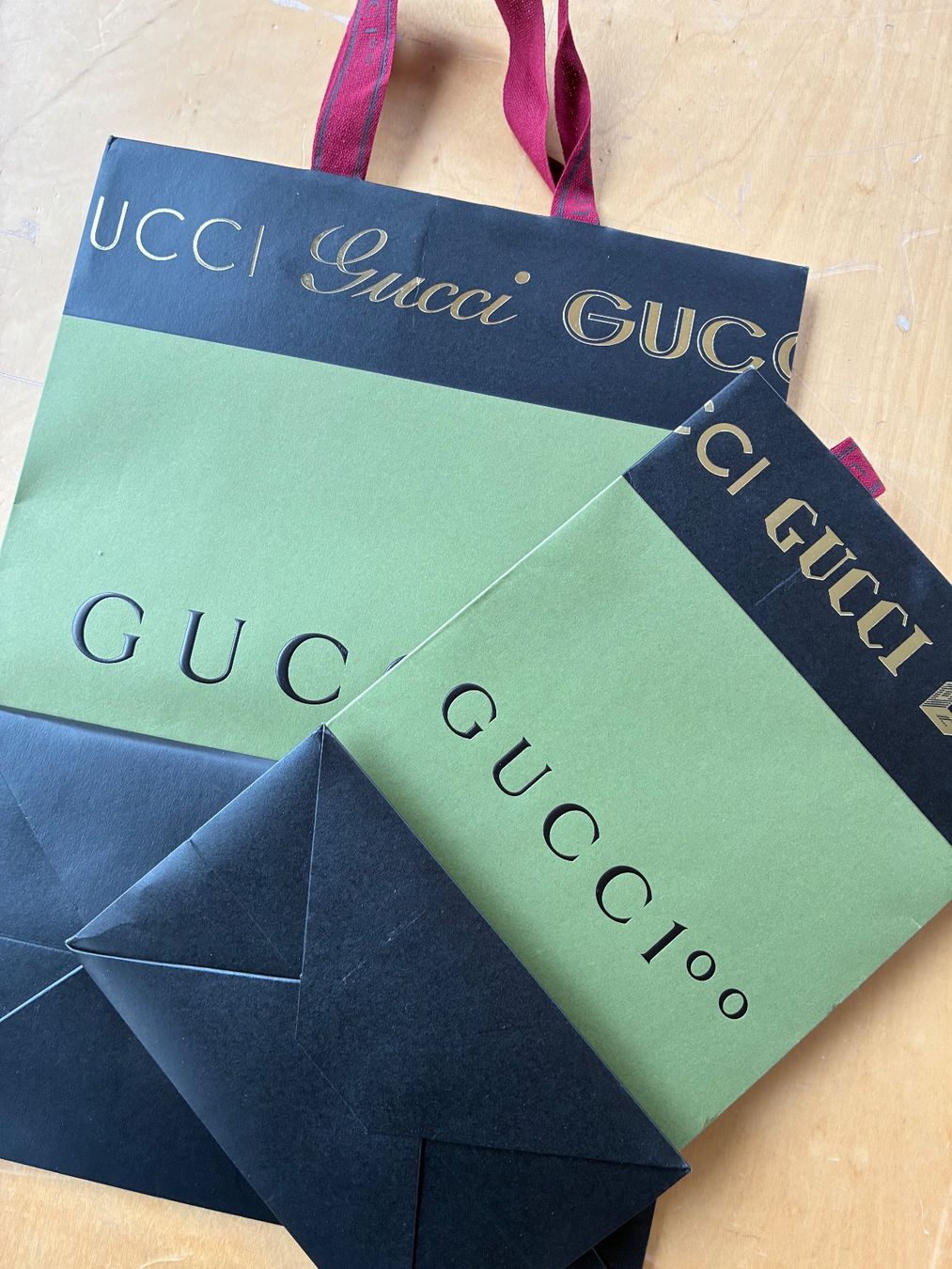 Gucci Taschen: Gucci Geschenktaschen – Gebraucht aus Luzern von Selin.E_