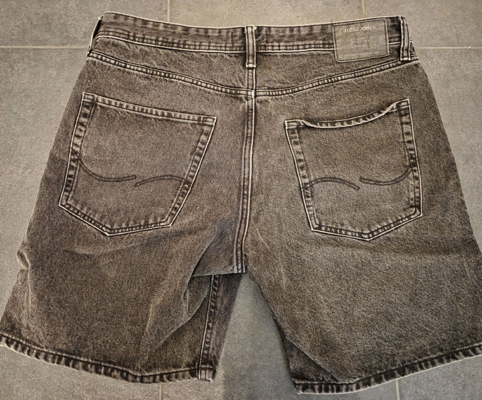 Jack & Jones Jeans: Jack & Jones Shorts, Gr. XL – Usato da Konolfingen venduto da Siggi_wulle 1
