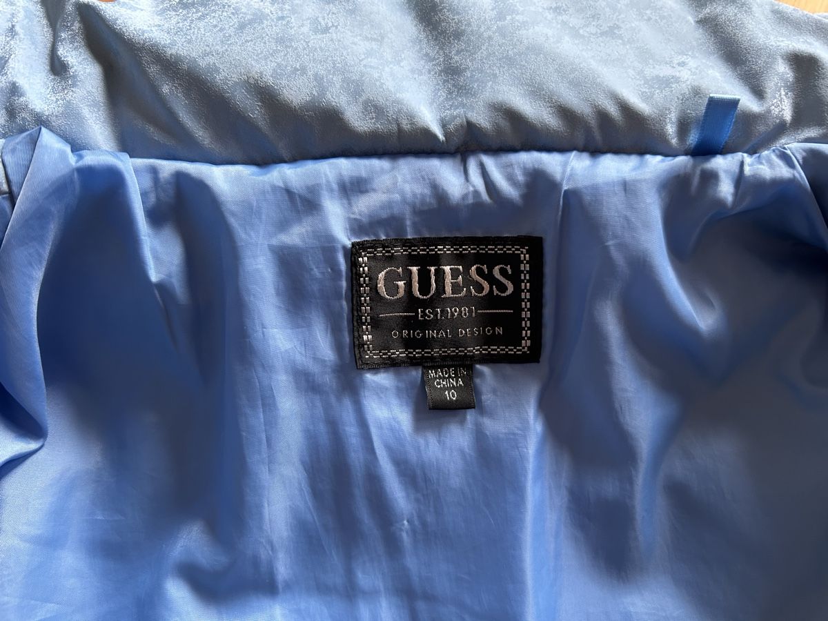 Guess Giacche & Cappotti: Guess Wintermantel Mädchen, Gr. 140, Hellblau – Usato da Summaprada venduto da dom_0815 8