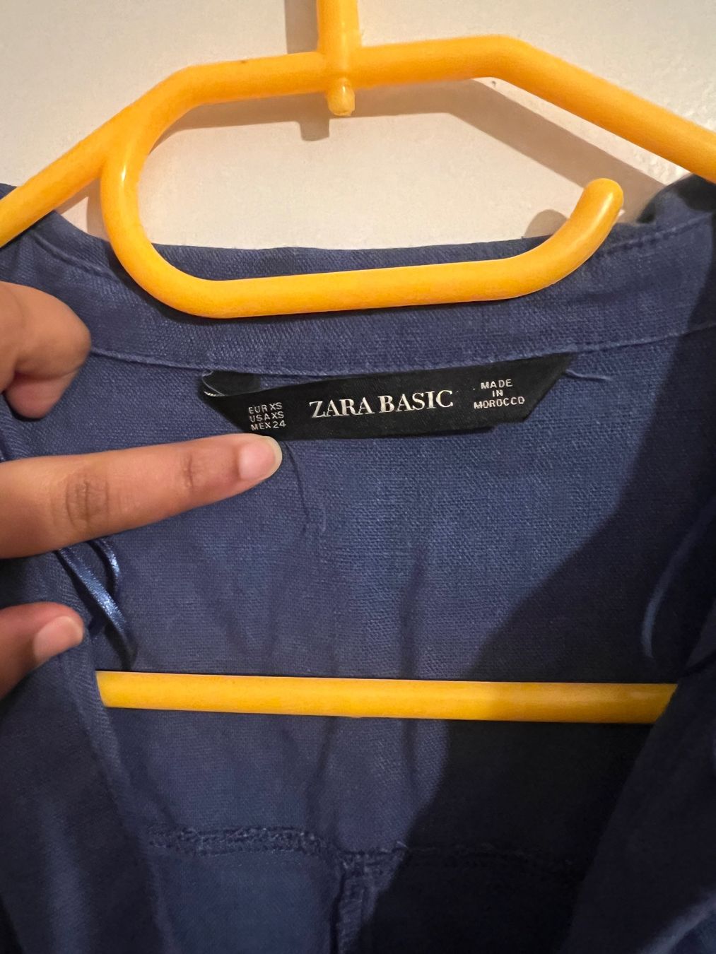 Zara Lotti di vestiti: Kleiderpaket zara – Usato da Riehen venduto da sur_s6yq 2