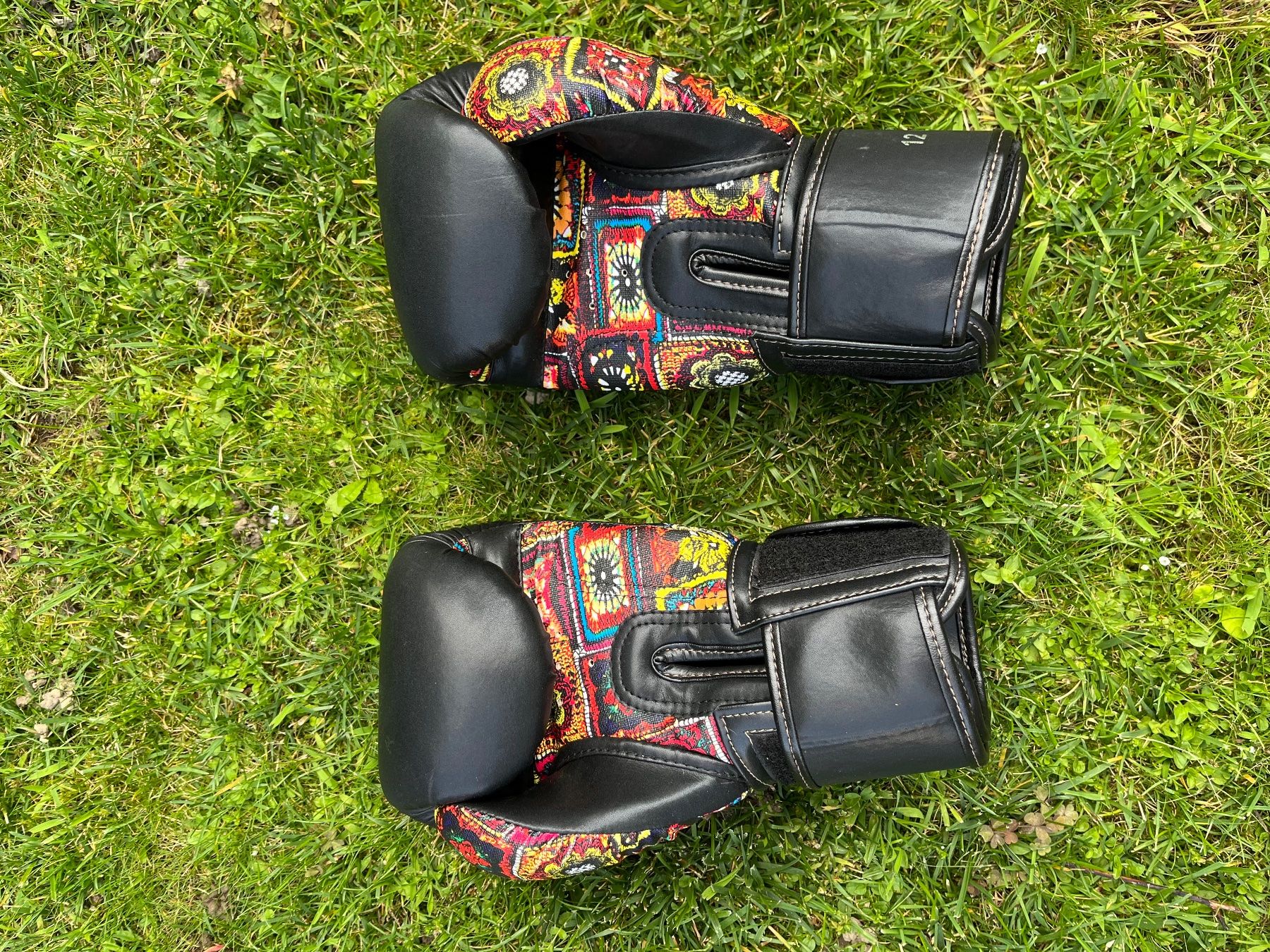 Guanti & manicotti: Boxhandschuhe 12 OZ – Usato da Lenzburg venduto da r_mendes 1