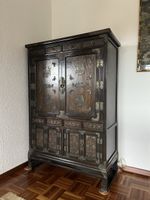 Asiatischer Schrank, Holz, Vintage