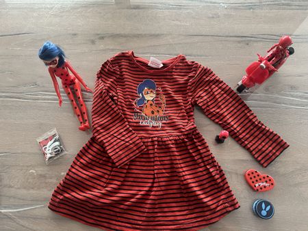 Miraculous Ladybug Set, Roller, Kleid Gr. 92, Puppe❤️🐞