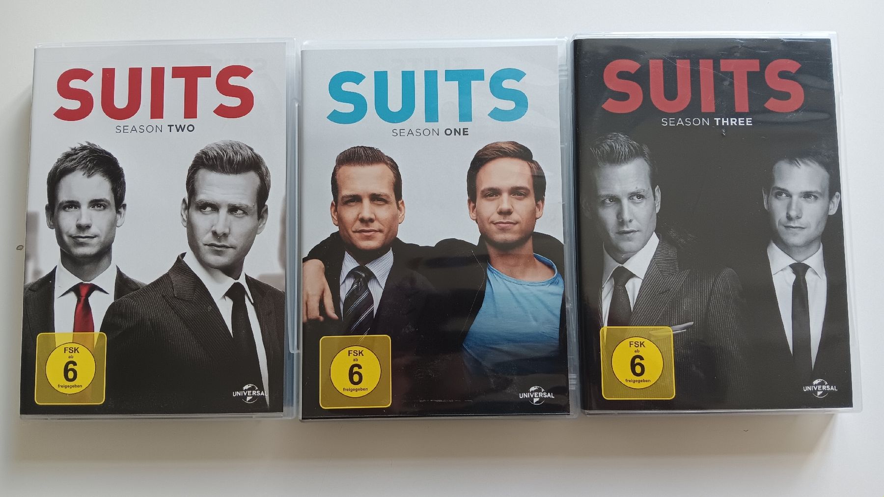Tutti i DVDs: Suits DVD Staffeln 1 bis 3 – Usato da Chur venduto da chr_b2cn
