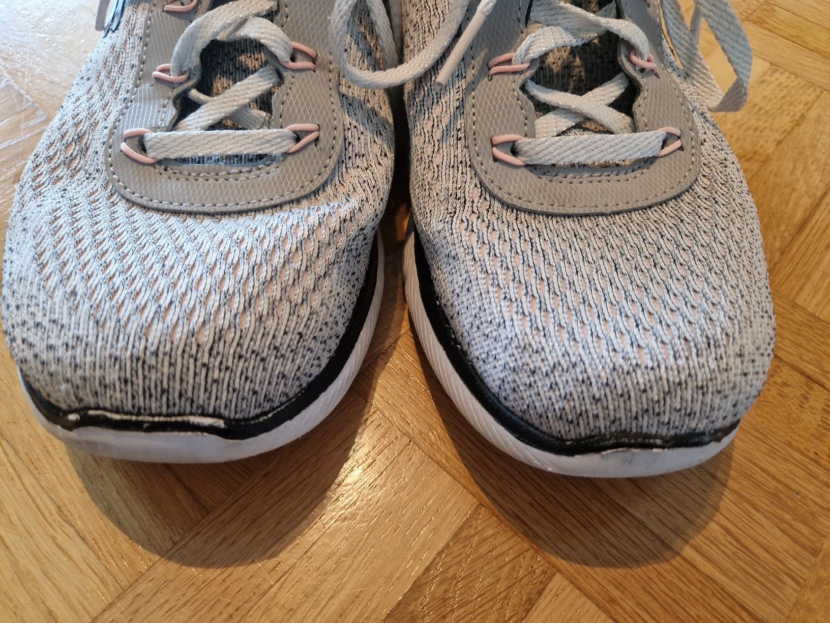 Skechers Damenschuhe: Skechers Gr. 39 Grau/Rosa – Gebraucht aus Reinach BL von Tinkerbelly27 4