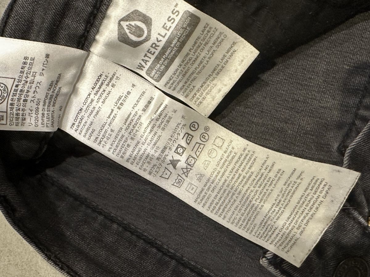 Levi's Jeans: Jeans levi’s 27/28 – D'occasion à Enney par pet_qd9b 2