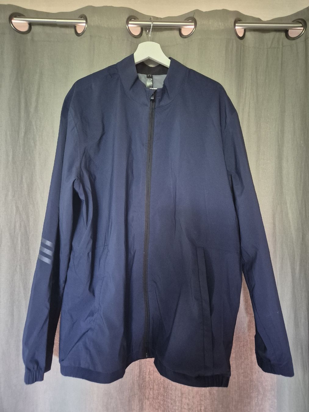 Adidas Jacken: Adidas Jacket Navy Blue Size XL – Neu (gemäss Beschreibung) aus Kilchberg ZH von emi_6vtg