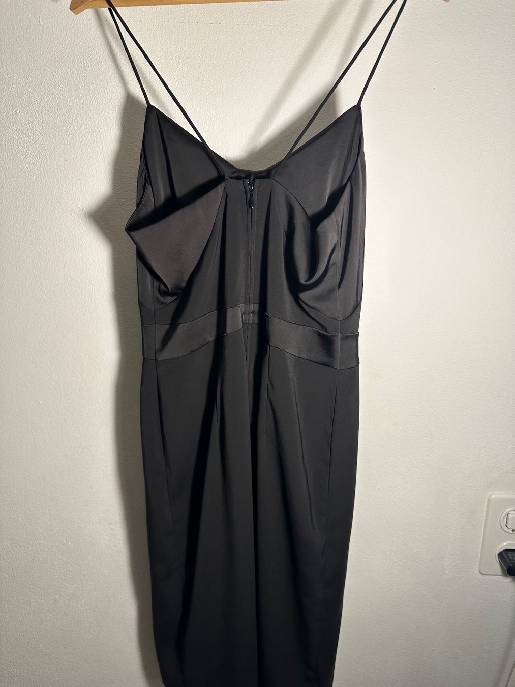 H&M Vestiti: Cocktailkleid H&M schwarz Gr. M – Usato da Zürich venduto da mbu_5f9r 2