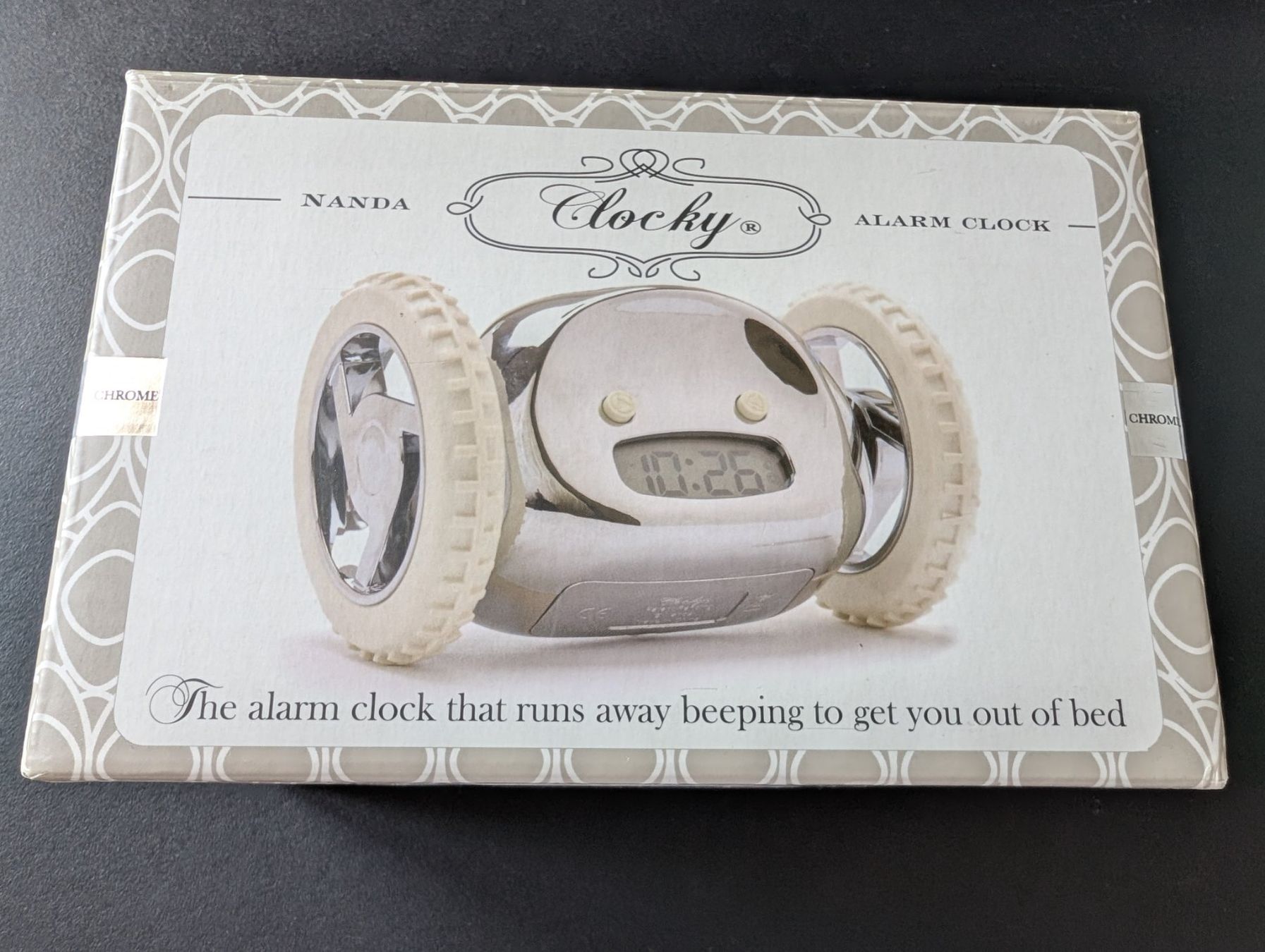 Clocky Sveglie: Rollender Wecker "Clocky" – Nuovo e nell'imballaggio originale da Zürich venduto da richardeigenmann 1